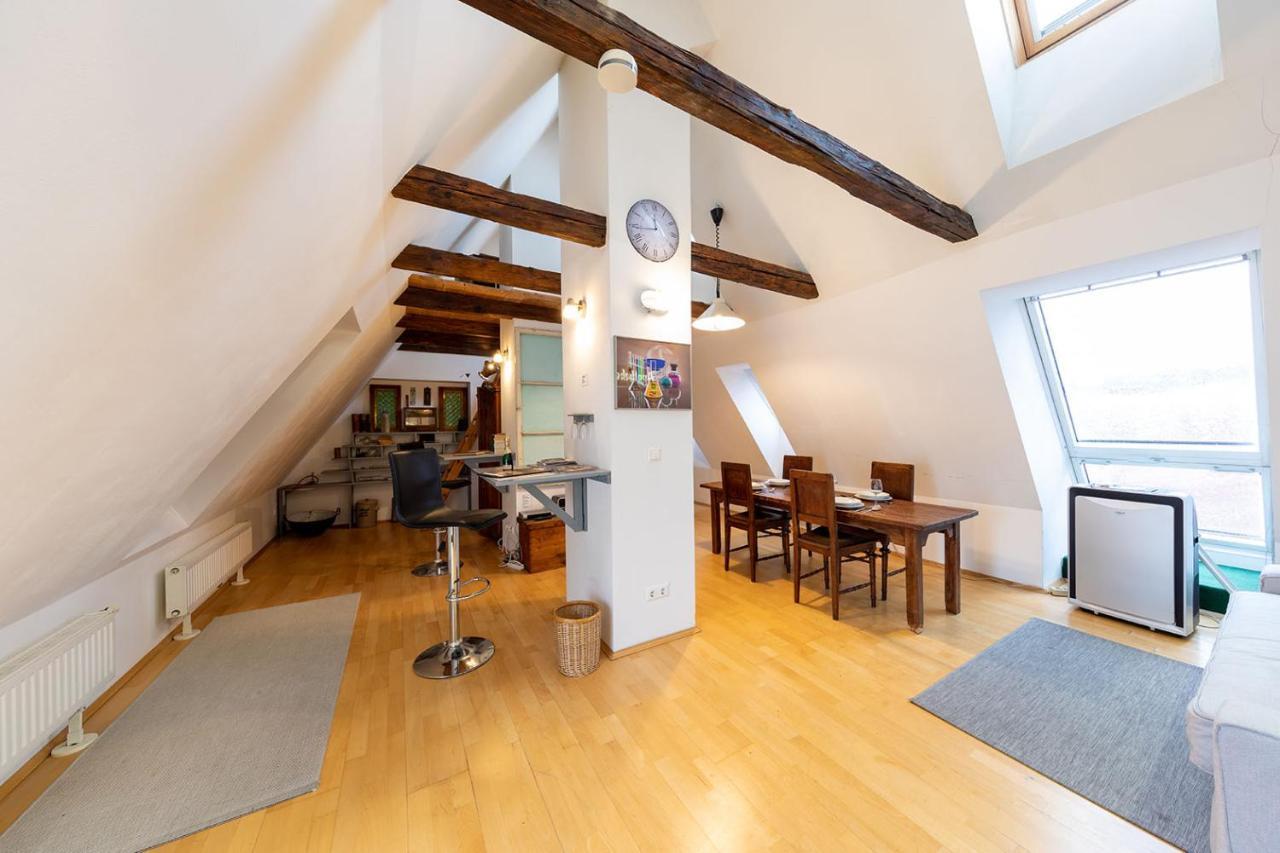 Pharmacy-Loft Apartment Graz Exterior foto